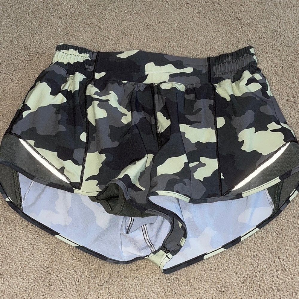 Lululemon Camo Hotty Hot Low Rise 2.5” Shorts